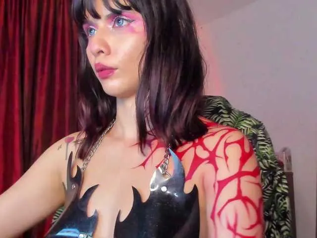 Live sex webcam photo for YourRosenrot #288040668