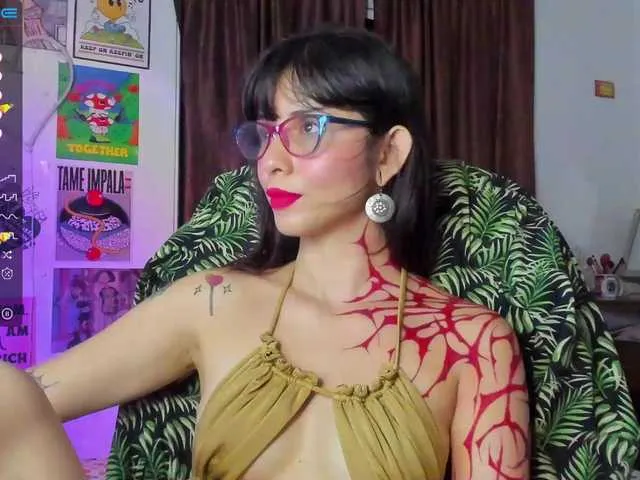 Live sex webcam photo for YourRosenrot #288040670