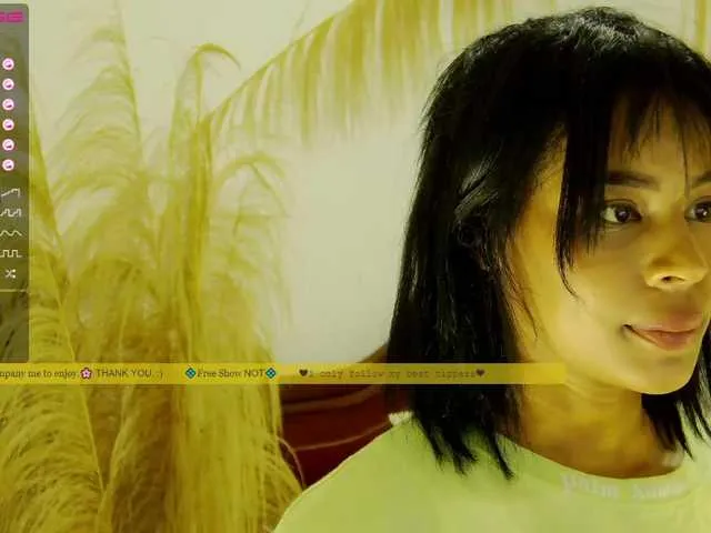Live sex webcam photo for YourSally #274264152