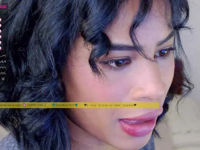 Live sex webcam photo for YourSally #274272588