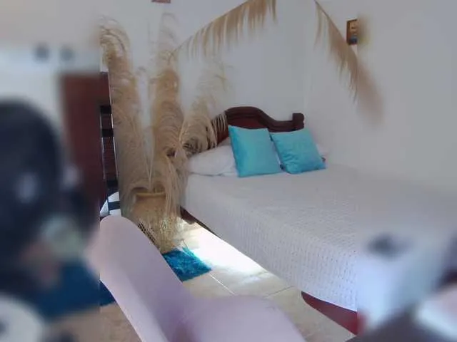 Live sex webcam photo for YourSally #274367657