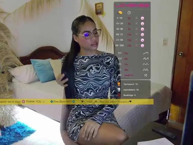 Live sex webcam photo for YourSally #274387617