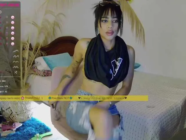 Live sex webcam photo for YourSally #274437743