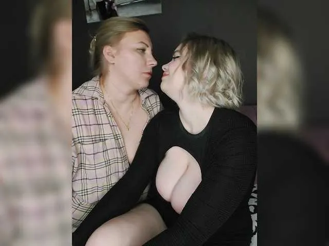 Live sex webcam photo for YourWitcher #288022466