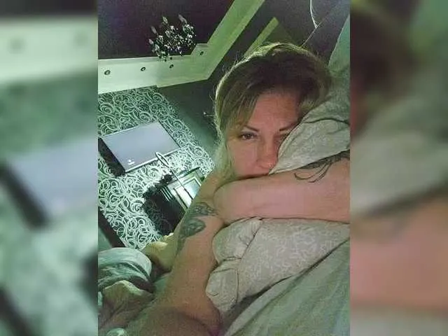 Live sex webcam photo for YourWitcher #290918033