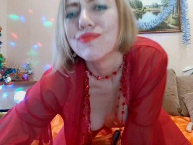 Live sex webcam photo for YourXQueen #276997873