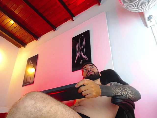 Live sex webcam photo for Yourbestfantasy- #276456290