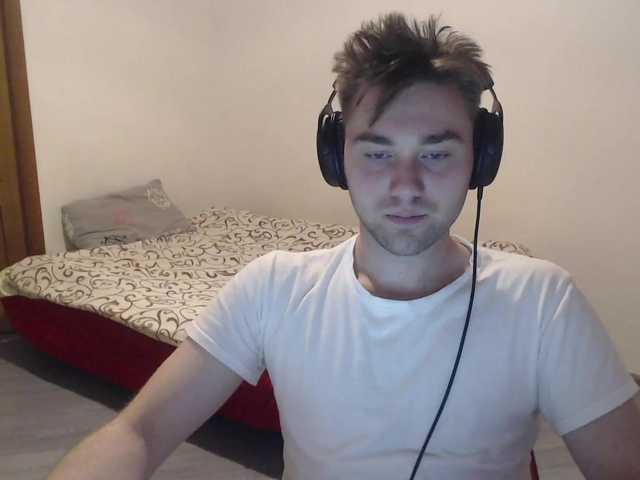 Live sex webcam photo for Yourchikk #273553331