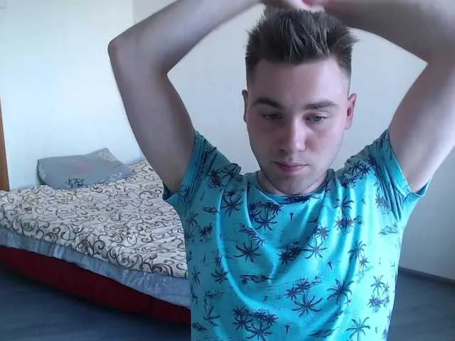 Live sex webcam photo for Yourchikk #273699346