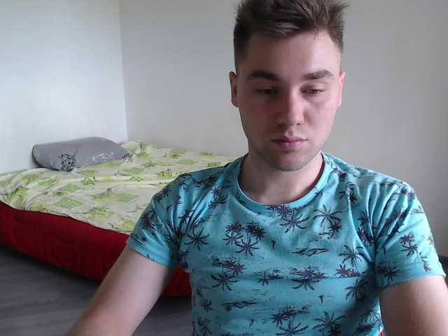 Live sex webcam photo for Yourchikk #273752796