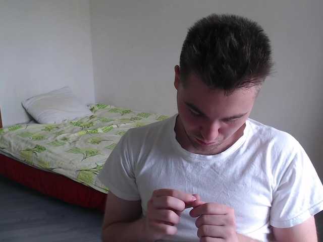 Live sex webcam photo for Yourchikk #273774535