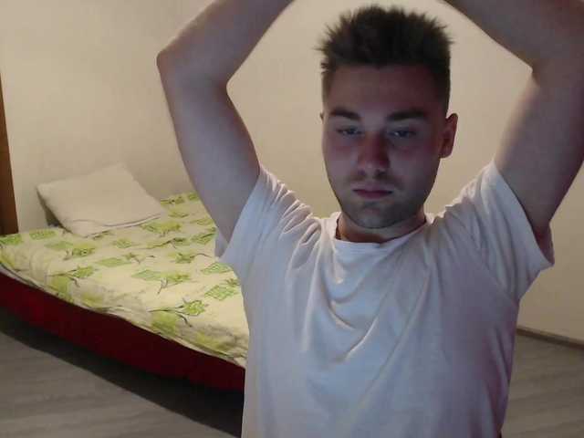 Live sex webcam photo for Yourchikk #273777080