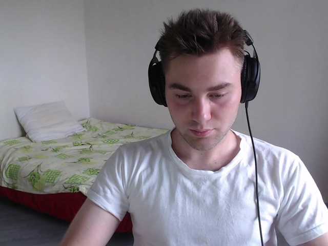 Live sex webcam photo for Yourchikk #273812880