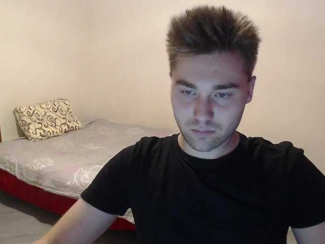 Live sex webcam photo for Yourchikk #273993378