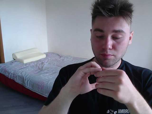 Live sex webcam photo for Yourchikk #274054708