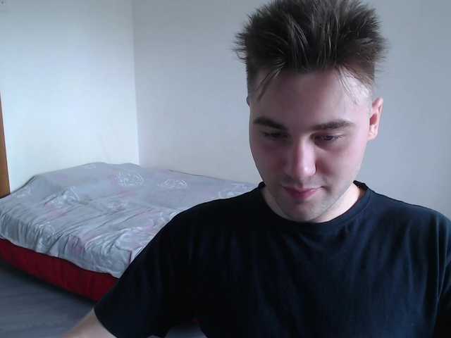 Live sex webcam photo for Yourchikk #274066792