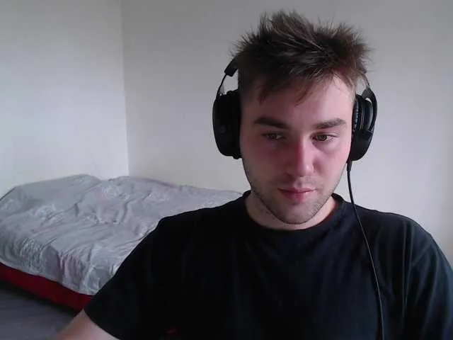 Live sex webcam photo for Yourchikk #274102419