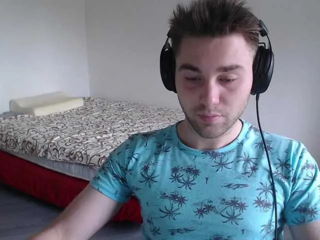 Live sex webcam photo for Yourchikk #274382700