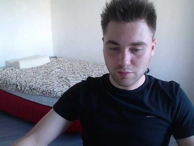 Live sex webcam photo for Yourchikk #274412203