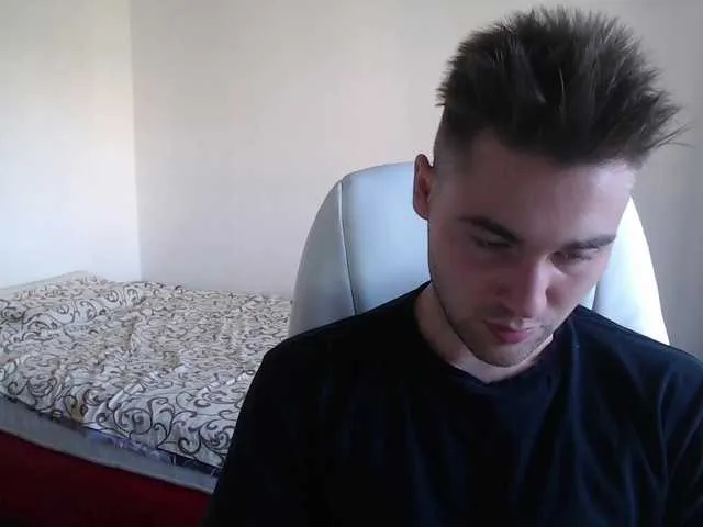 Live sex webcam photo for Yourchikk #274532644