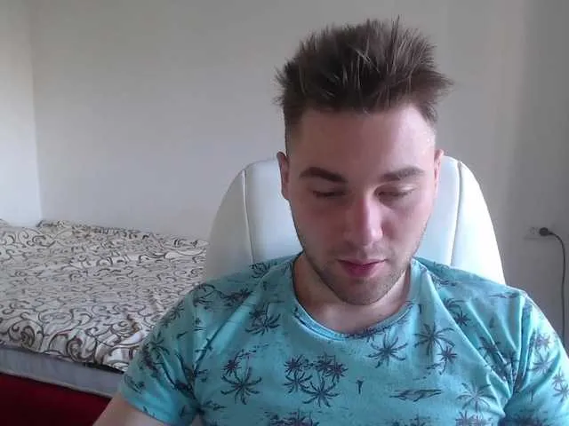 Live sex webcam photo for Yourchikk #274562228