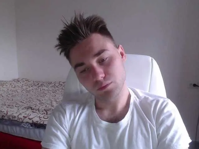 Live sex webcam photo for Yourchikk #274710633