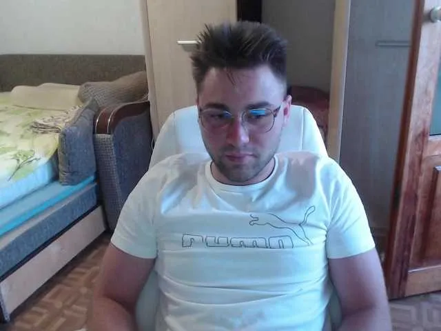 Live sex webcam photo for Yourchikk #276021966