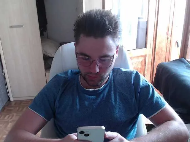 Live sex webcam photo for Yourchikk #276034205