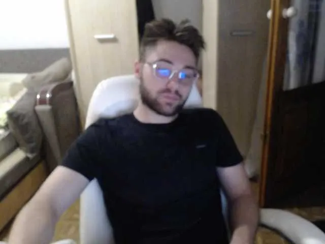 Live sex webcam photo for Yourchikk #276255907