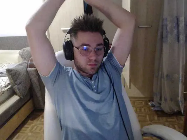 Live sex webcam photo for Yourchikk #276320915