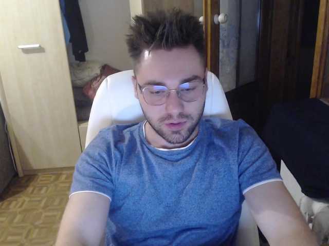 Live sex webcam photo for Yourchikk #276370706