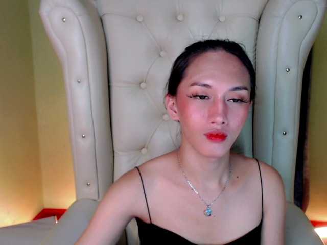 Live sex webcam photo for YourhornyVeronica #278109316