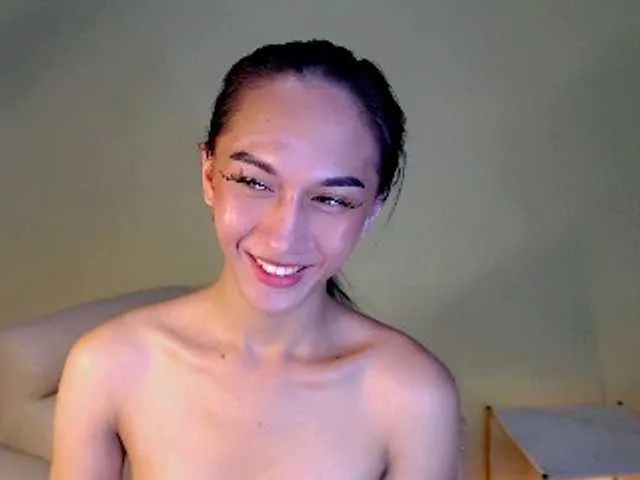 Live sex webcam photo for YourhornyVeronica #287762043