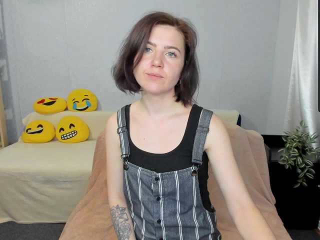 Live sex webcam photo for Yourl2ittle #277346435