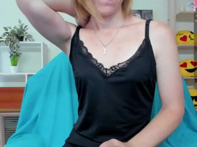 Live sex webcam photo for Yourl2ittle #288883763