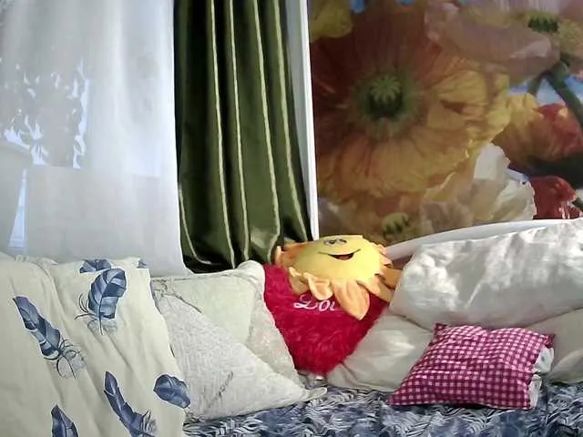 Live sex webcam photo for Yoursex2022 #292295587