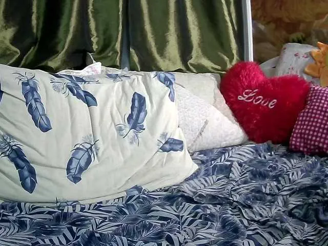 Live sex webcam photo for Yoursex2022 #292410874