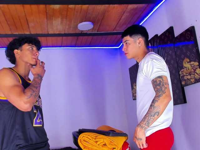 Live sex webcam photo for Yoursgoods #275624338