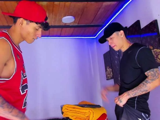 Live sex webcam photo for Yoursgoods #275630461