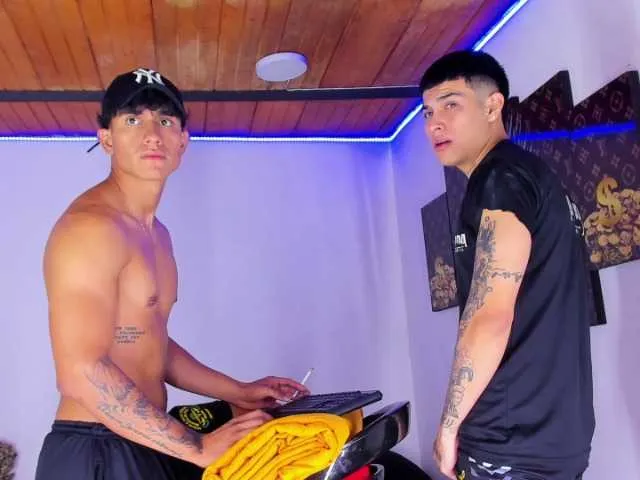 Live sex webcam photo for Yoursgoods #275653255