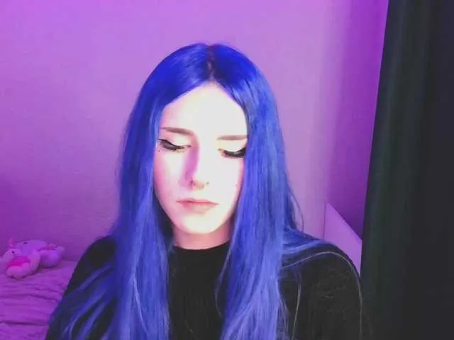 Live sex webcam photo for Yoursissydoll #277086325