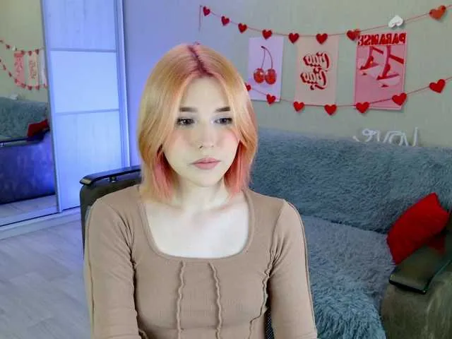 Live sex webcam photo for Yoursissydoll #291096303