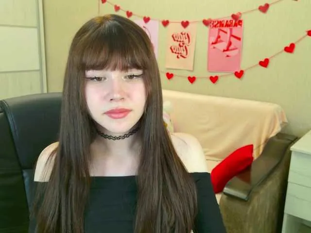 Live sex webcam photo for Yoursissydoll #291738741