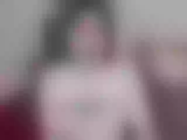 Live sex webcam photo for Yoursissydoll #291854495