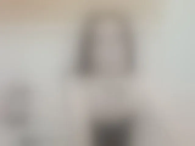 Live sex webcam photo for Yoursissydoll #292309860