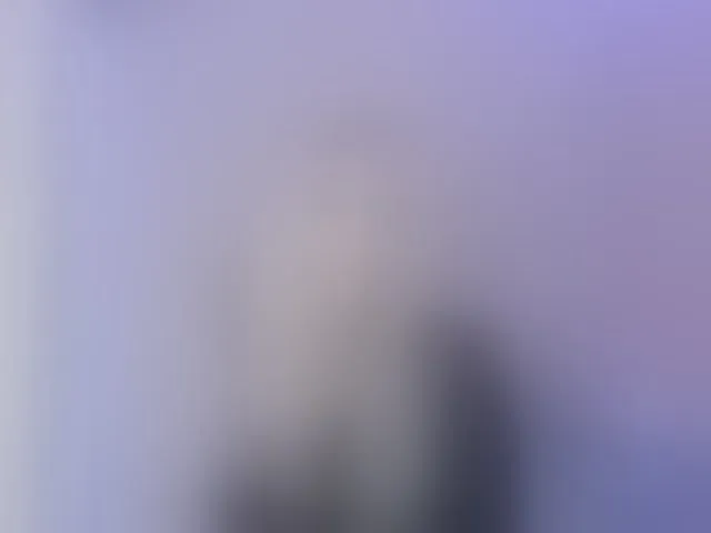Live sex webcam photo for Yoursissydoll #293400731