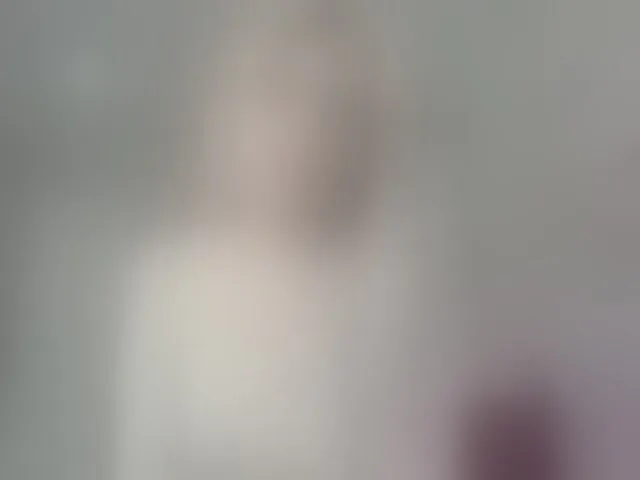 Live sex webcam photo for Yoursissydoll #293530066