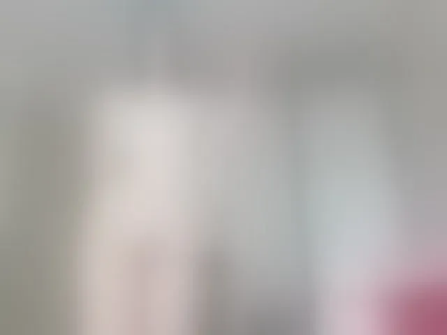 Live sex webcam photo for Yoursissydoll #293548877