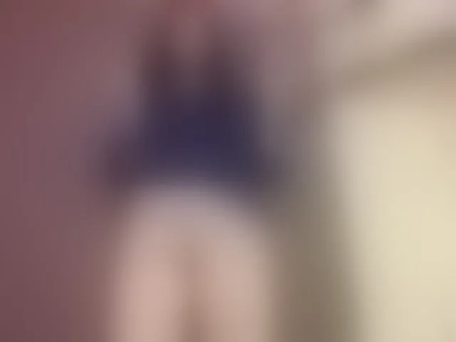 Live sex webcam photo for Yoursissydoll #293838587
