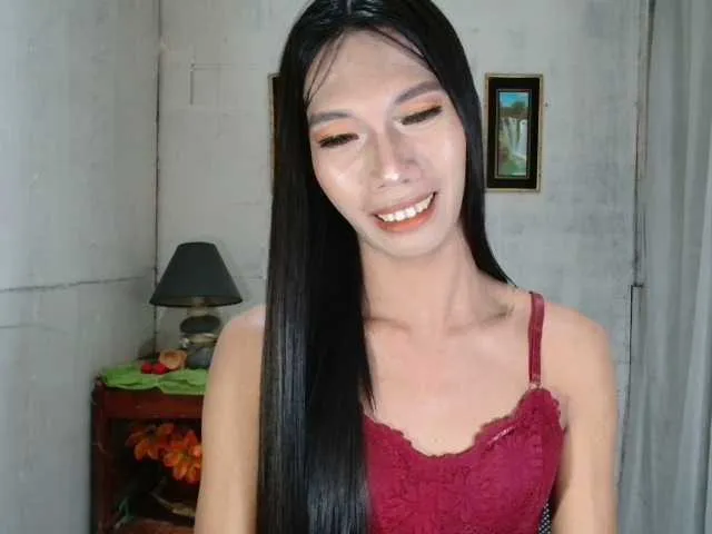 Live sex webcam photo for Yoursweettrans #276479715